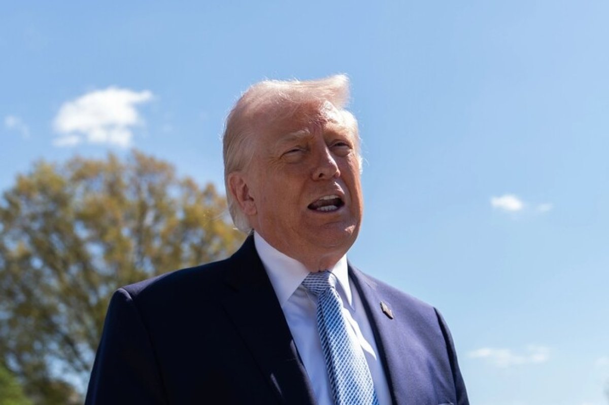 1 Donald Trump Tiet Lo Hang Chuc Ten Lua Tomahawk Dong Loat Na Vao Iran