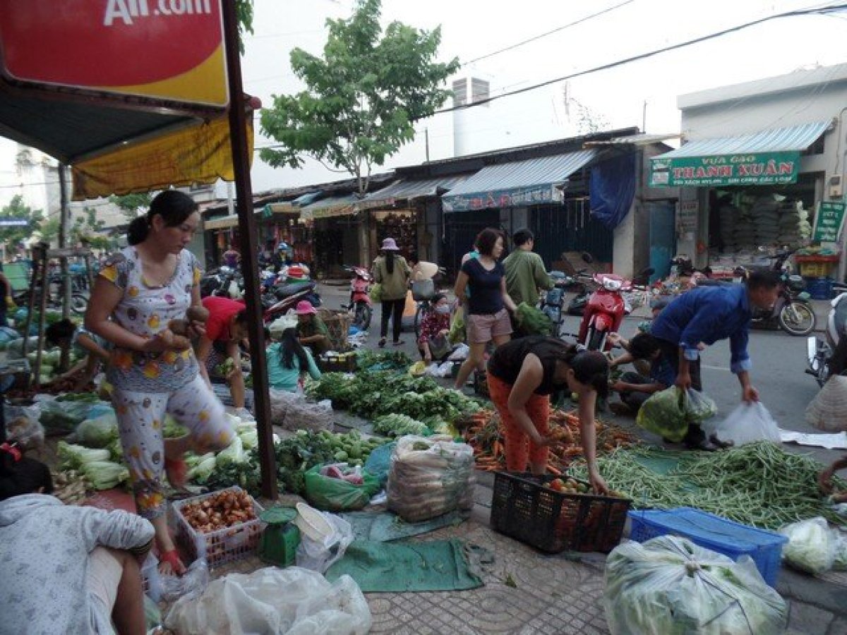 1 Lo Lang Tien Dien Thang 6 Tang Manh Nhieu Ba Noi Tro Toat Mo Hoi Voi Ap Luc Chi Tieu