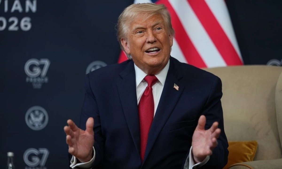 1 Ong Trump Doa Tiep Tuc Nem Bom Neu Iran Khong Biet Dieu