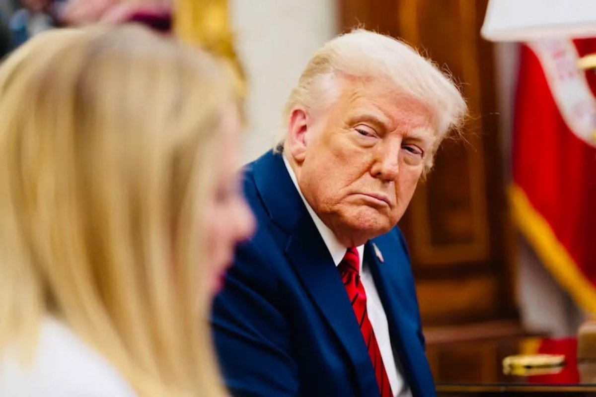 1 Trump Lam Be Mat Meloni Nguoi Dung Dau Chinh Phu Vo Cung Kinh Ngac Chung Toi Khong Phai La Nhung Ke Cau Xin