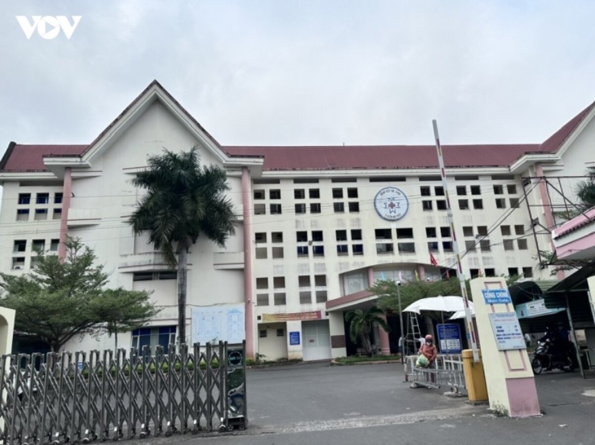 1 Bac Si Phu San O Dak Lak Bi Ky Luat Canh Cao Vi Voi Vinh Tien Nguoi Nha San Phu