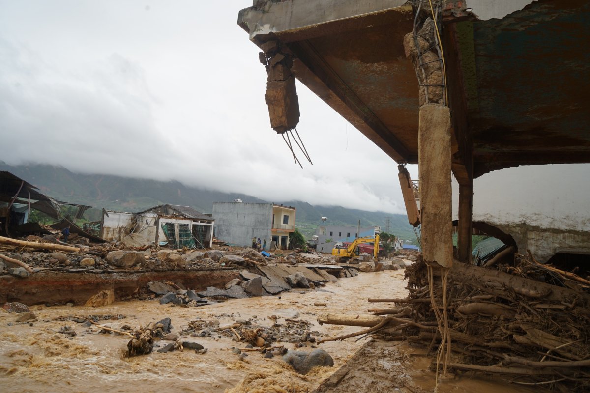 2 Lai Chau Van Mua Ban Lang Tan Hoang Vi Lu Du