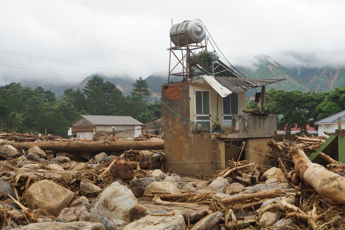 6 Lai Chau Van Mua Ban Lang Tan Hoang Vi Lu Du