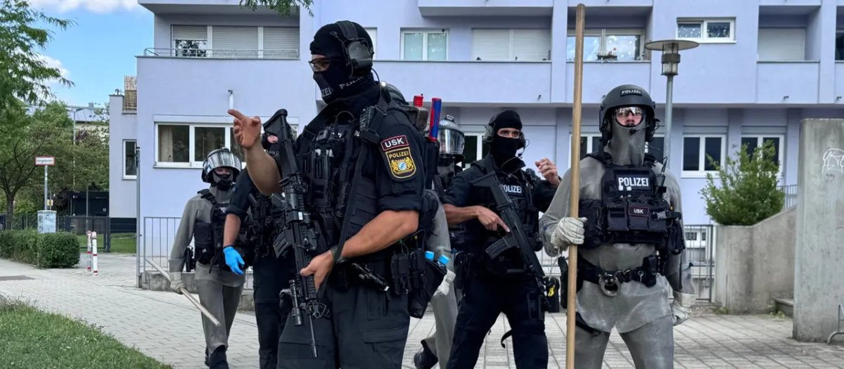 1 Mot Nguoi Thiet Mang Trong Vu Tan Cong Ngan Hang O Regensburg