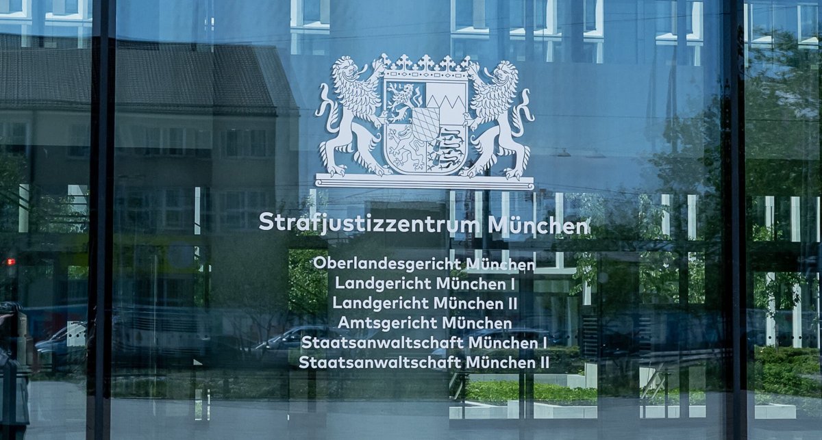 1 Vu Ep Hien Than O Munchen Cap Vo Chong Bi Bat Tai Romania Sau Cao Buoc Giam Giu Va De Doa Nan Nhan