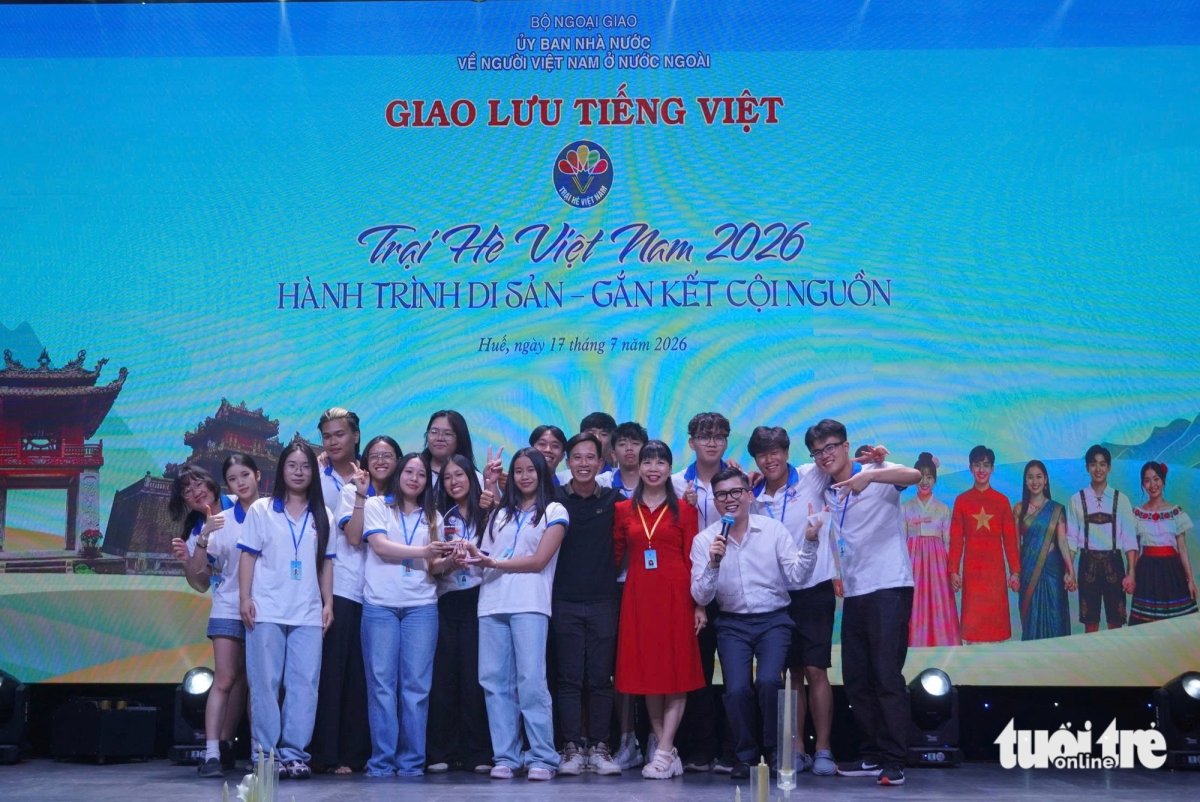 2 Di San Tieng Viet Cua Nhung Nguoi Tre Lon Len O Nuoc Ngoai