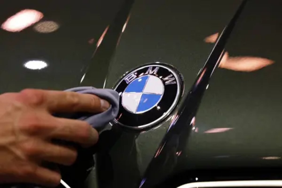 1 Bmw Duc Len Ke Hoach Cat Giam 8000 Viec Lam Van Phong Den Cuoi Nam 2027