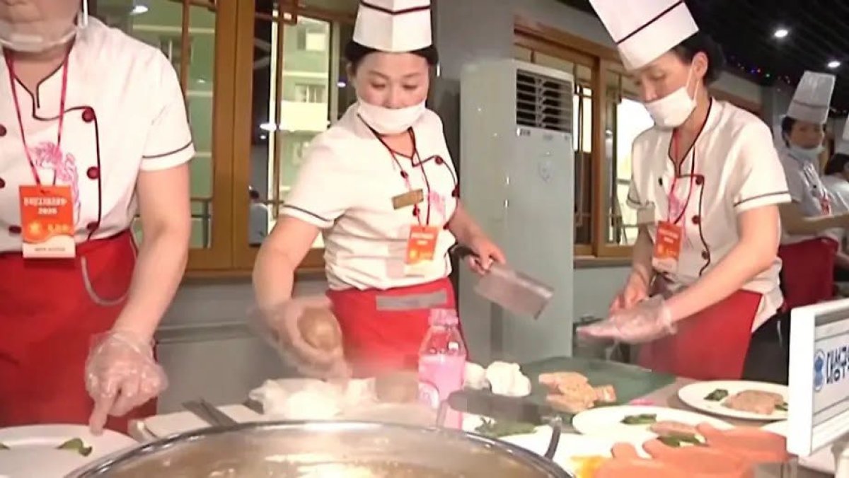 1 Bac Trieu Tien Goi Y An Canh Thit Cho De Doi Pho Voi Nang Nong Gay Gat