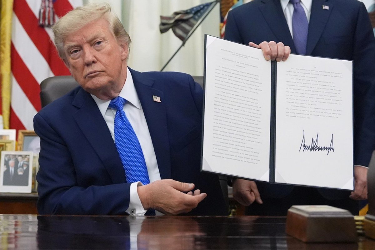 1 Lo Ngai Ve Sac Lenh Siet Luat Sinh O My La Cong Dan My Cua Ong Trump