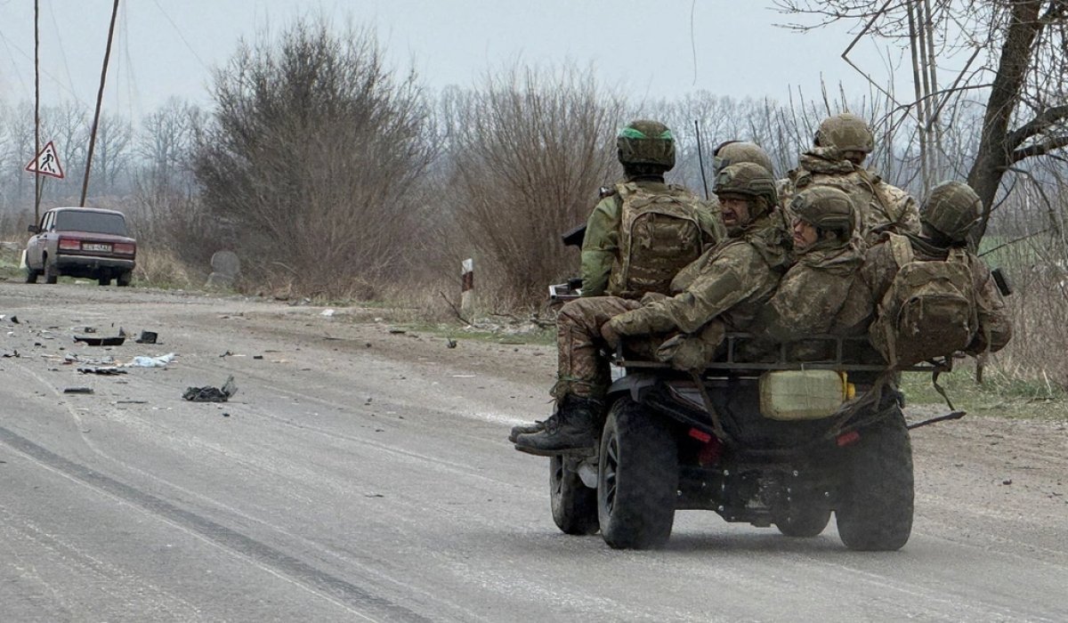 1 Ukraine Da Lat Nguoc The Co O Liman Tran Dia Ten Lua S 400 Cua Nga Boc Chay Va No Tung