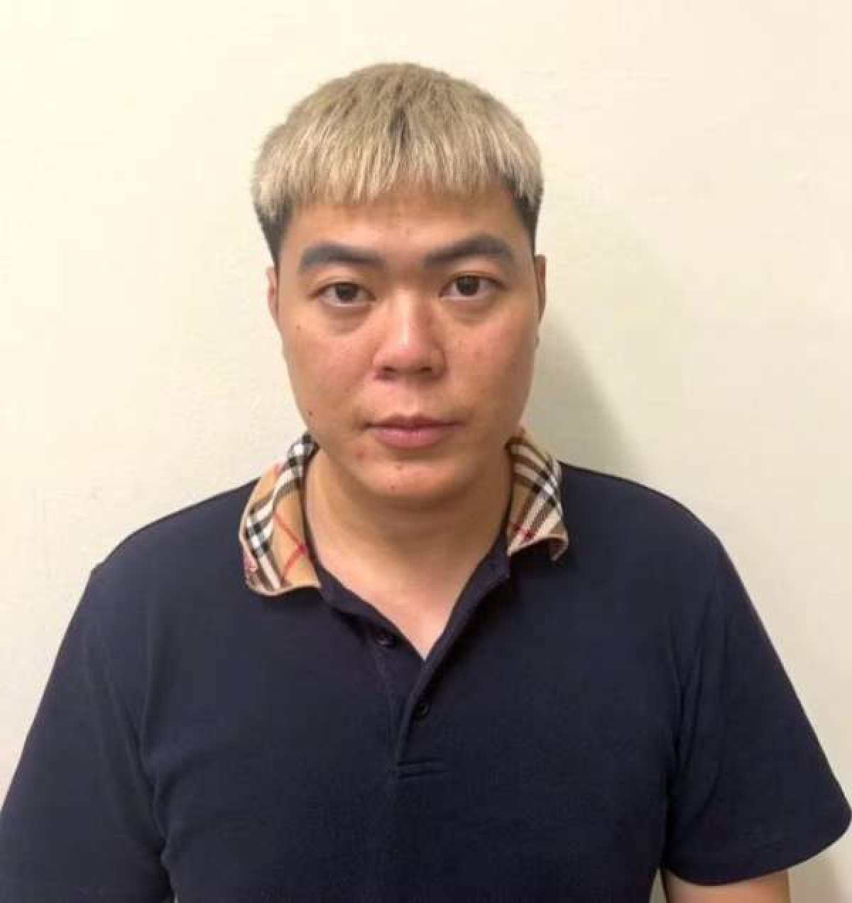 2 Khoi To 21 Bi Can Vu Quang Cao Phong Dai Thuoc Dong Y O Phu Tho