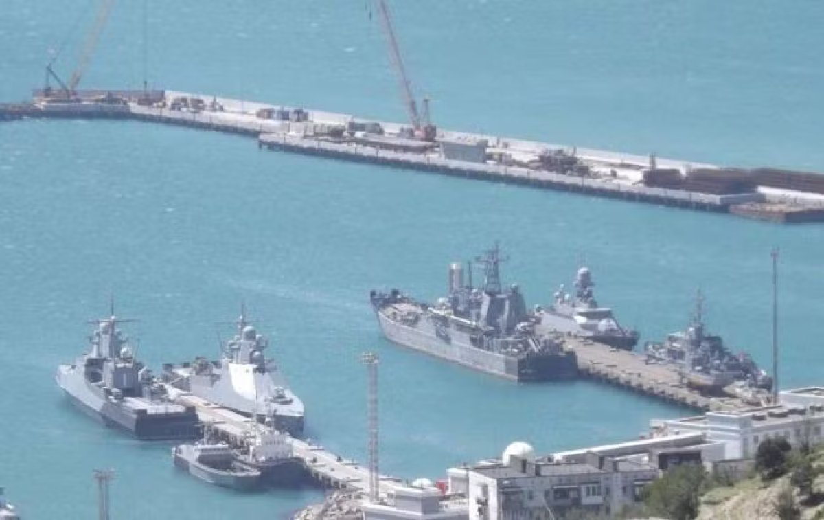 1 Ukraine Tap Kich Nhieu Tau Chien Nga O Novorossiysk