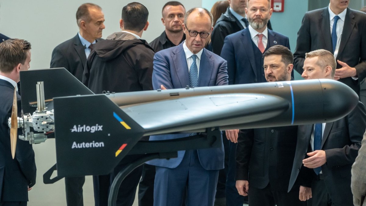 1 Duc Khoi Dong San Xuat Hang Loat Hon 5000 Drone Chien Dau Tam Xa Cho Ukraine
