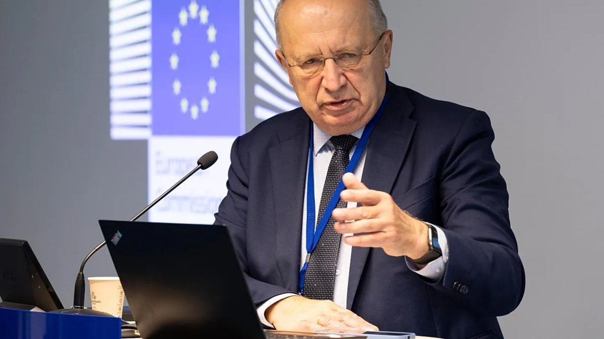1 Cao Uy Quoc Phong Eu Kubilius Nguyen Nhan Goc Re Cua Chien Tranh O Ukraina La Putin