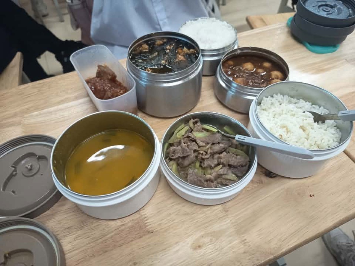 4 Nhung Khay Com Khong Ban Tru Khien Hoi Phu Huynh Ha Noi Xuyt Xoa Goi Gon Ca 1 Troi Yeu Thuong