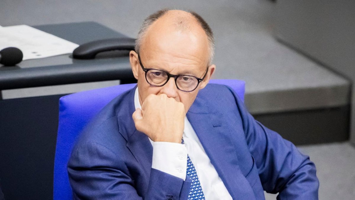 1 Ap Luc Noi Bo Gia Tang Doi Voi Thu Tuong Merz Sau Ket Qua Bau Cu That Vong