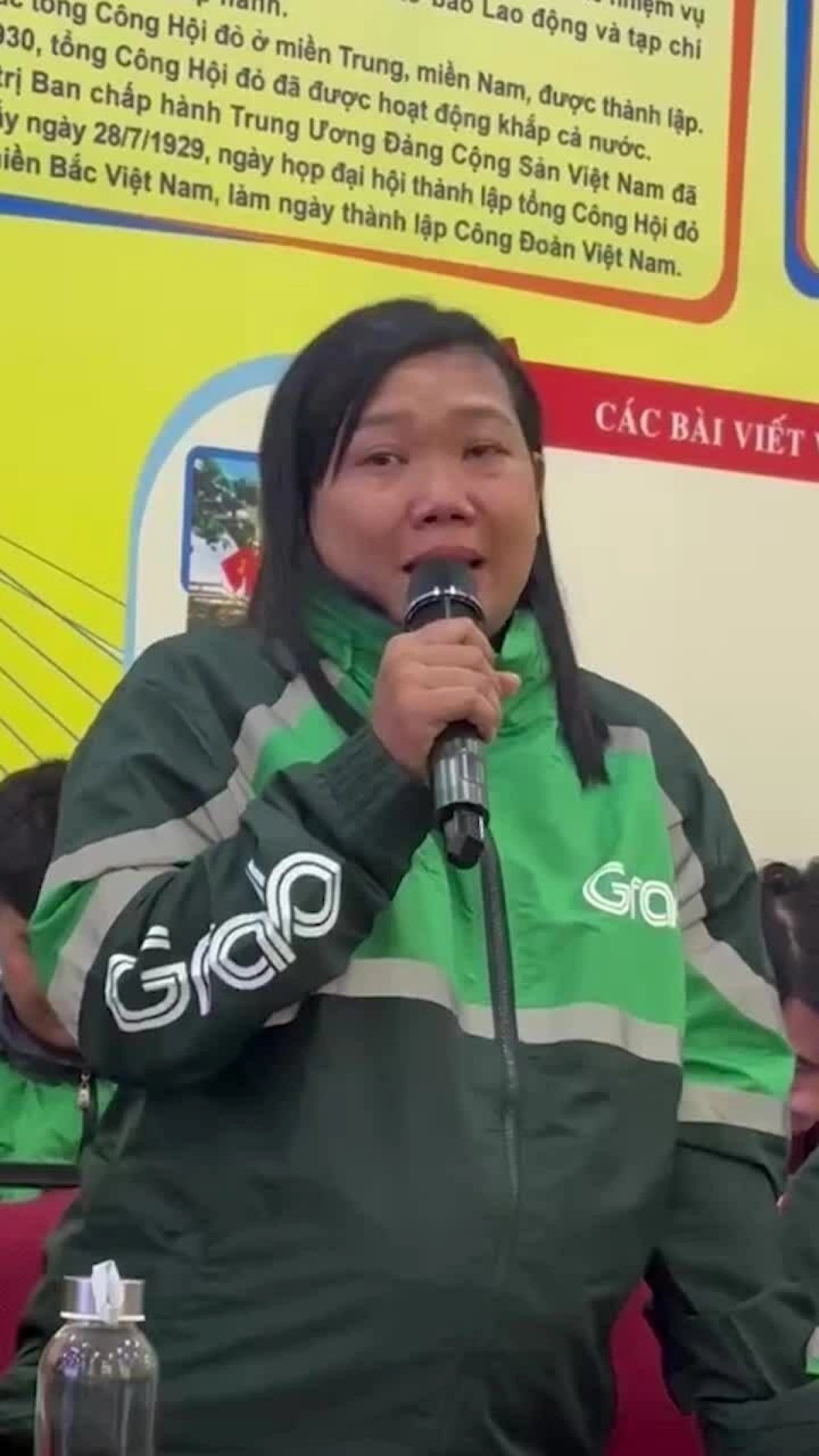 2 Tai Xe Cong Nghe Dang Tra Gia Dat Cho Giac Mo Linh Hoat