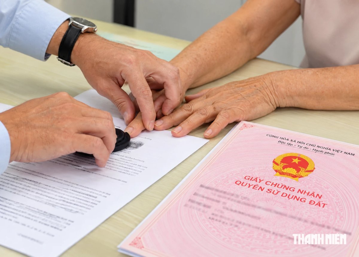 1 Di Cong Chung Moi Biet Nha Minh Da Bi Sang Ten The Chap Vay 5 Ti Dong