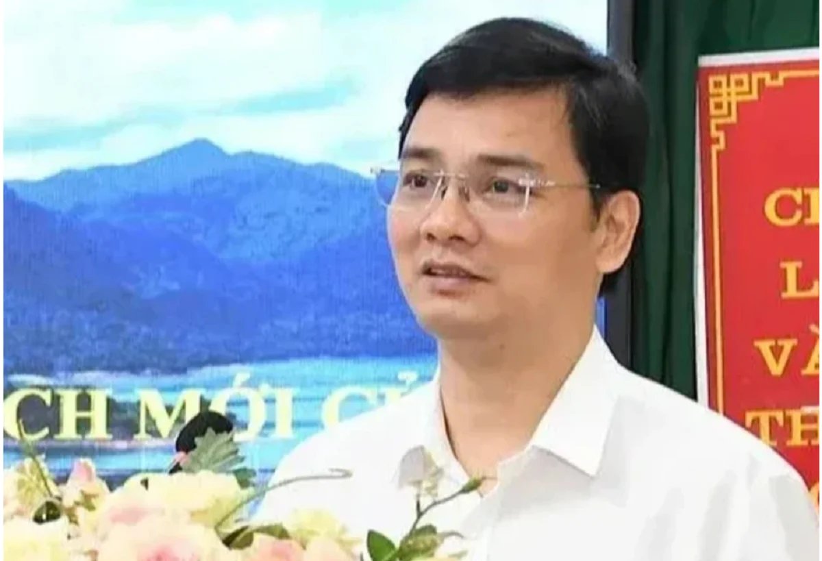1 Duong Thang Tien Cua Giam Doc So Gddt Tuyen Quang Vua Bi Khoi To