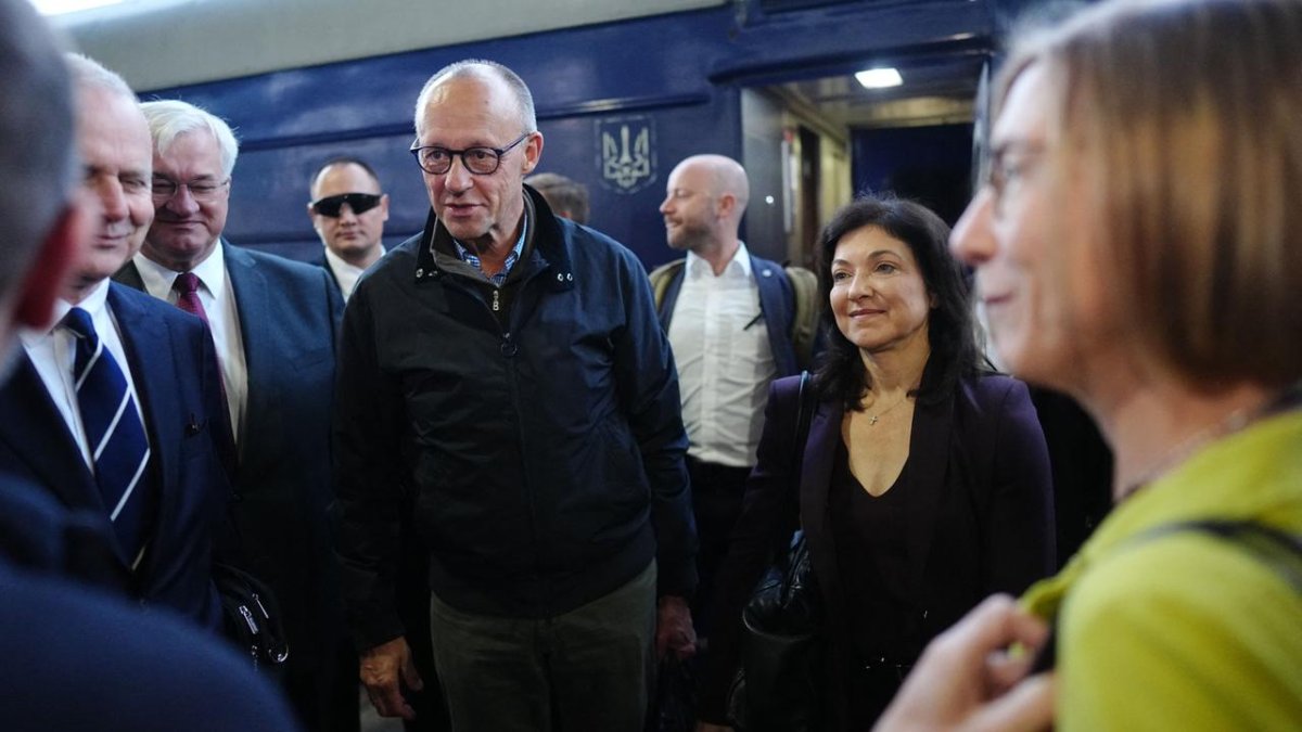 1 Phot Lo Canh Bao Tu Moscow Thu Tuong Friedrich Merz Dan Dau Phai Doan Kinh Te Toi Kyiv