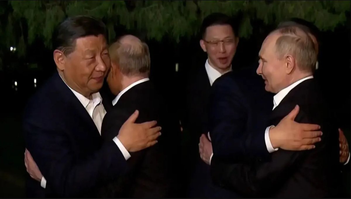 2 Dang Tieu Binh Va Putin Hai Cuoc Xam Luoc Va Nhung Diem Chung Tu Boi Canh