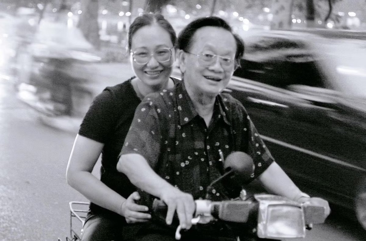 2 Hoa Sua Ha Noi Toi Do La May Ong Nhac Si