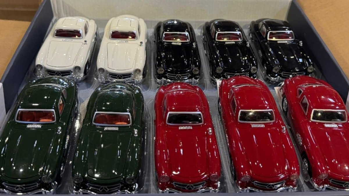1 Italy Thu Giu 2400 Mo Hinh Mercedes 300 Sl Gia Tai Cang Genoa
